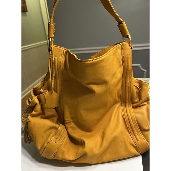 Coldwater Creek Buttery Soft Leather Harvest Gold Yellow Hobo Shoulder Bag Purse - Picture 3 of 16